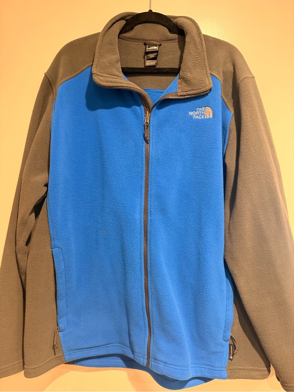 The North Face Men's Blue and Gray Full-Zip Fleece Jacket